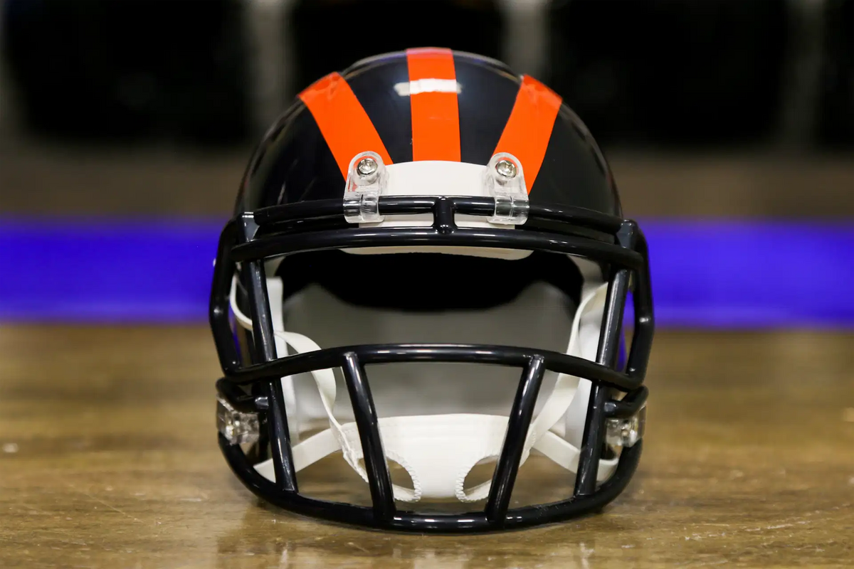 Chicago Bears Riddell Speed Mini Helmet Chicago Bears Riddell Speed Mini Helmet