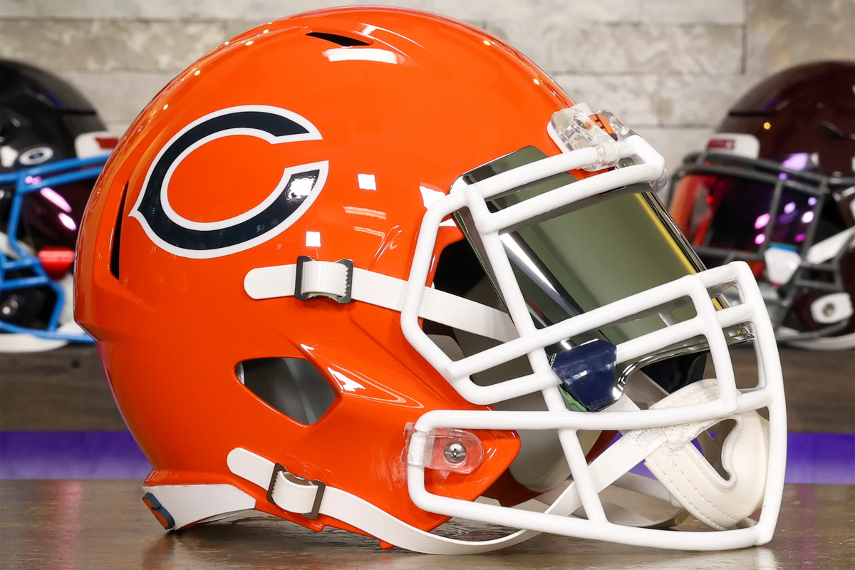 ChicagoBearsRiddellSpeedDispla