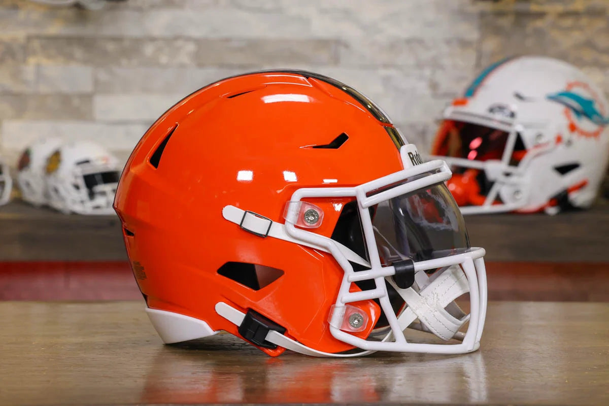 Cleveland Browns Riddell SpeedFlex Mid-Size Helmet – Green Cleveland Browns Riddell SpeedFlex Mid-Size Helmet – Green