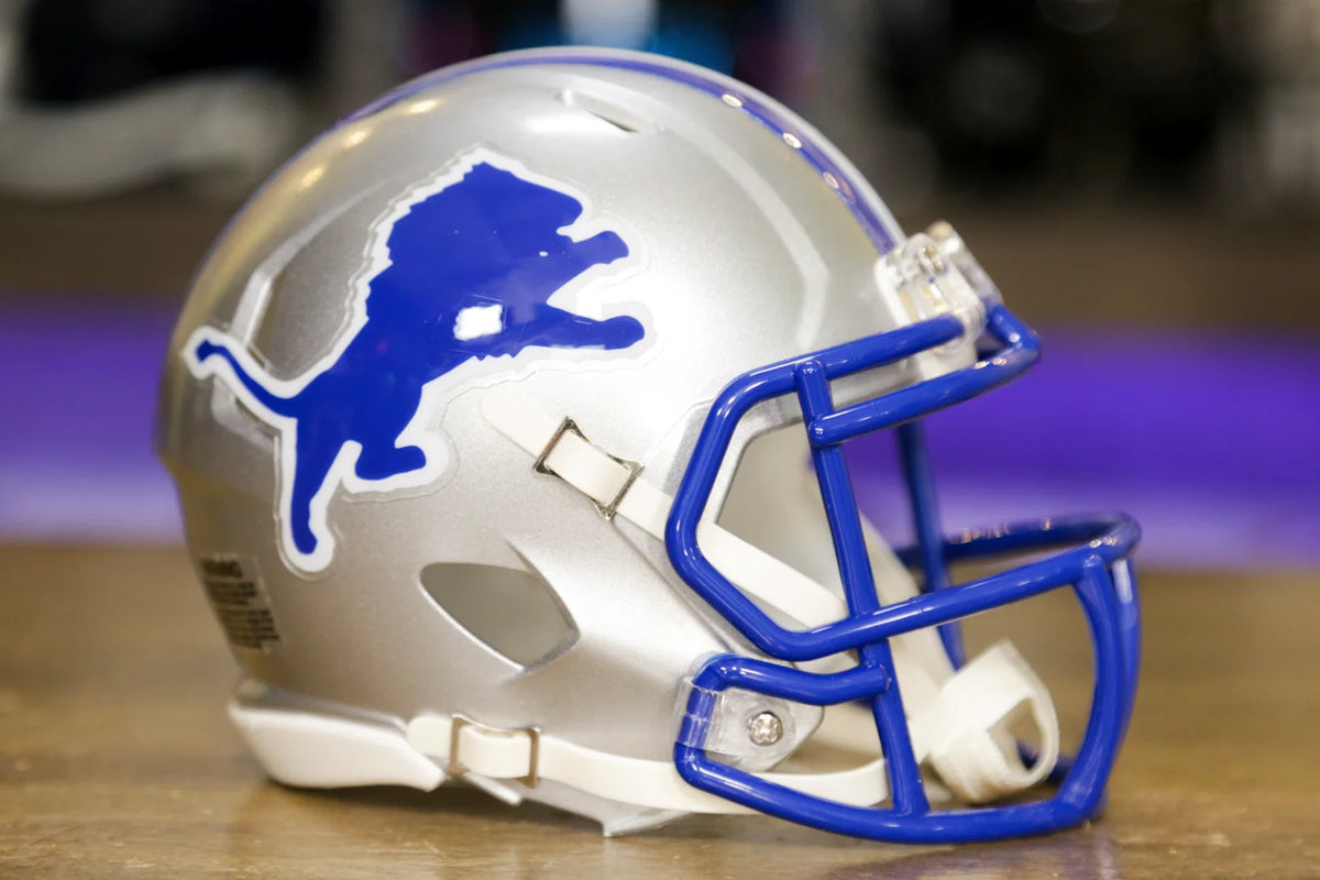 2002 riddell football helmets Detroit Lions Speed Mini Helmet 1909 Patagonia Travel Luggage with Choose Option:26 Backpack Black MD/LG Buy this collectible