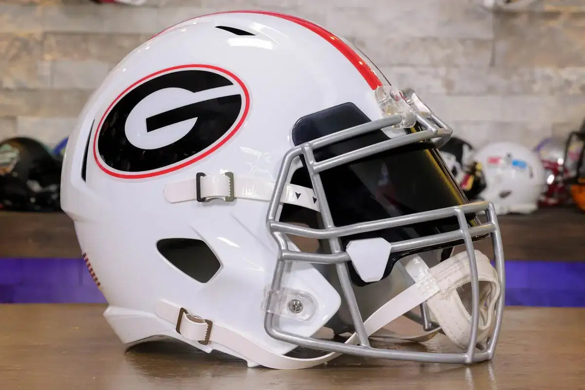 Georgia Bulldogs Riddell Speed Display Helmet - GG Edition 04702