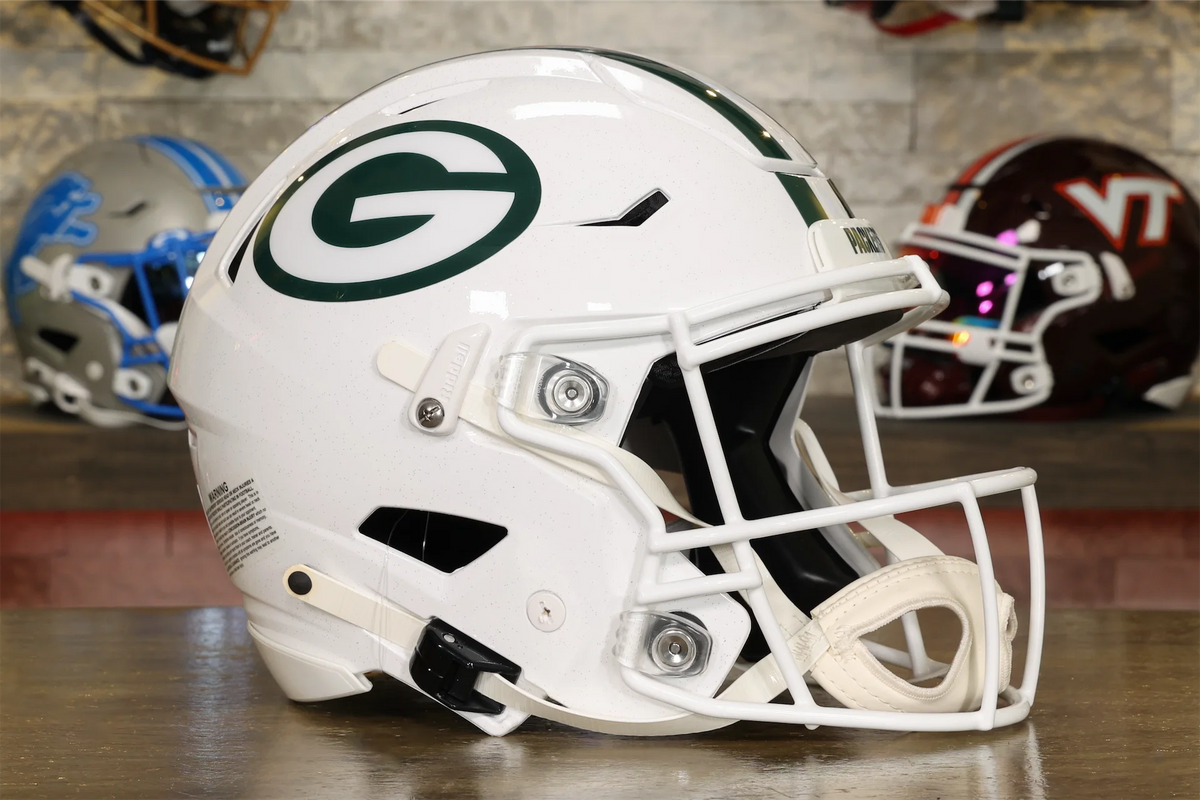 Riddell アメリカンフットボールヘルメット 緑 GreenBayPackersRiddellSpeedFle