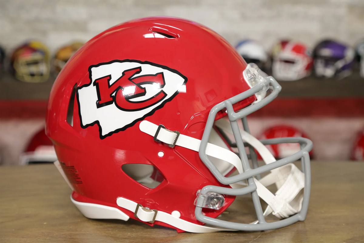 Kansas City Chiefs Riddell Speed Authentic Helmet