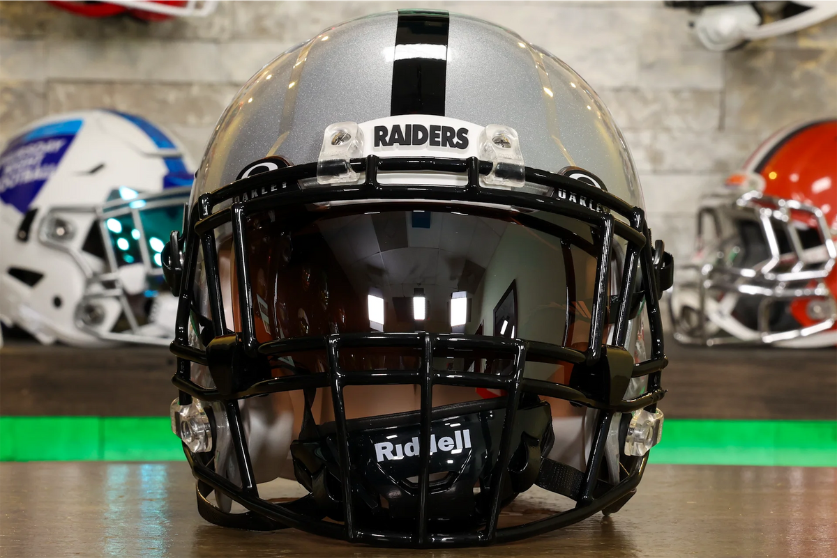 Las Vegas Raiders Riddell Speed Authentic Helmet - GG Edition