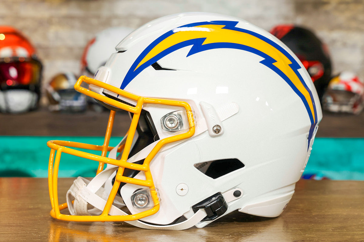 La Chargers Helmet 2021 LOS ANGELES CHARGERS NFL Gameday REPLICA Football Helmet W/ Eye Shield Visor La Chargers Helmet 2021 LOS ANGELES CHARGERS NFL Gameday REPLICA Football Helmet W/ Eye Shield Visor