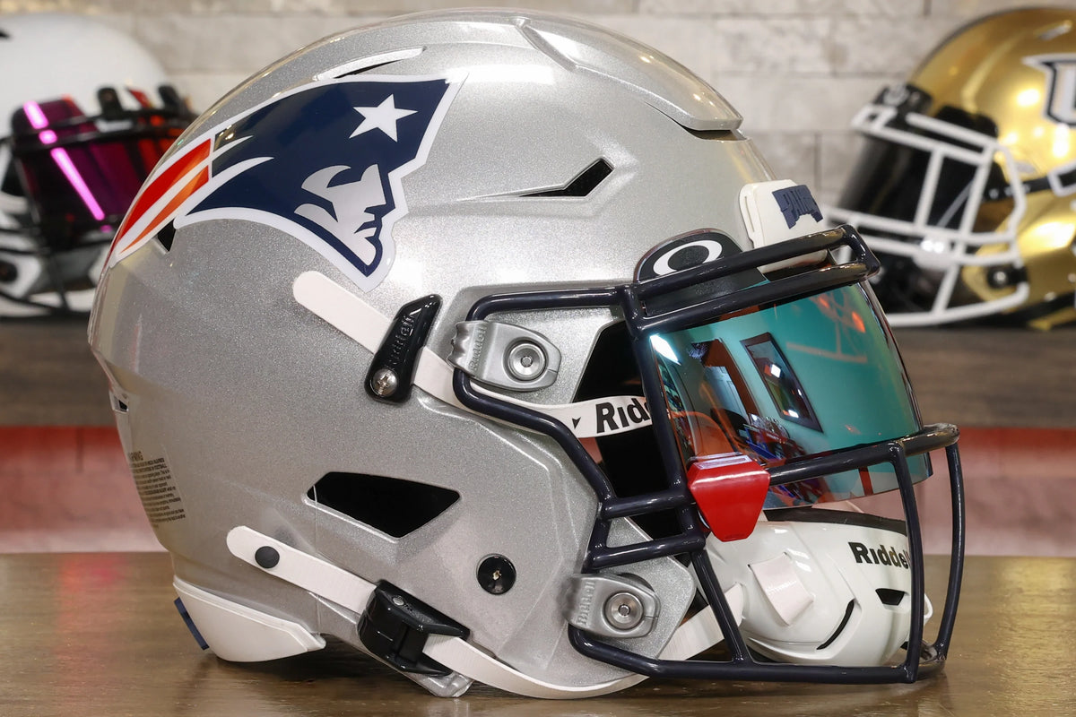 blender football helmet New England Patriots Riddell SpeedFlex Helmet