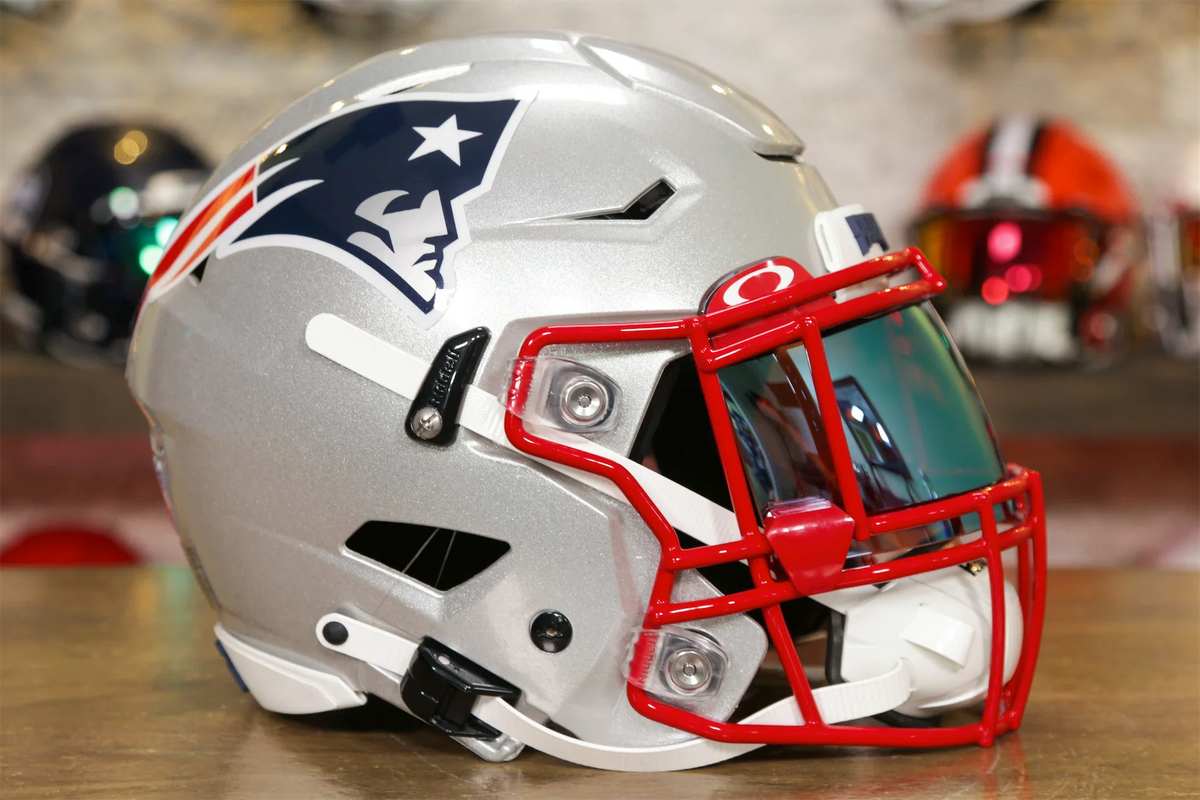 NewEnglandPatriotsRiddellSpeed