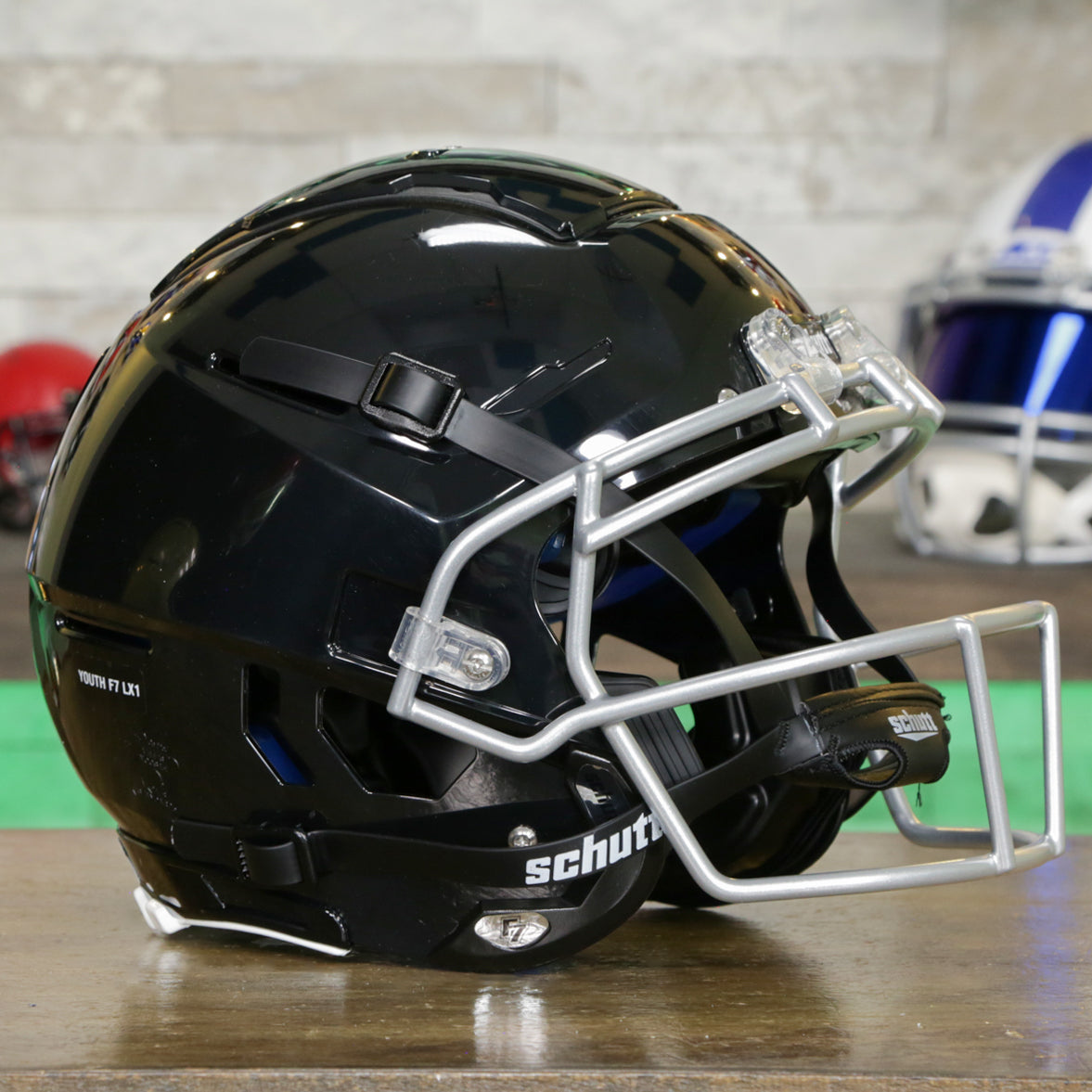 Schutt F7 LX1 YOUTH Green Gridiron, Inc.