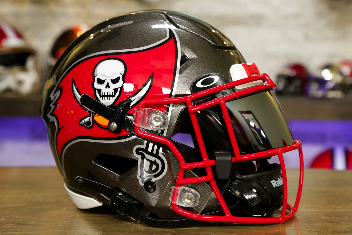 Riddell Tampa Bay Buccaneers Revolution Speed Flex Casque de Riddell Tampa Bay Buccaneers Revolution Speed Flex Casque de