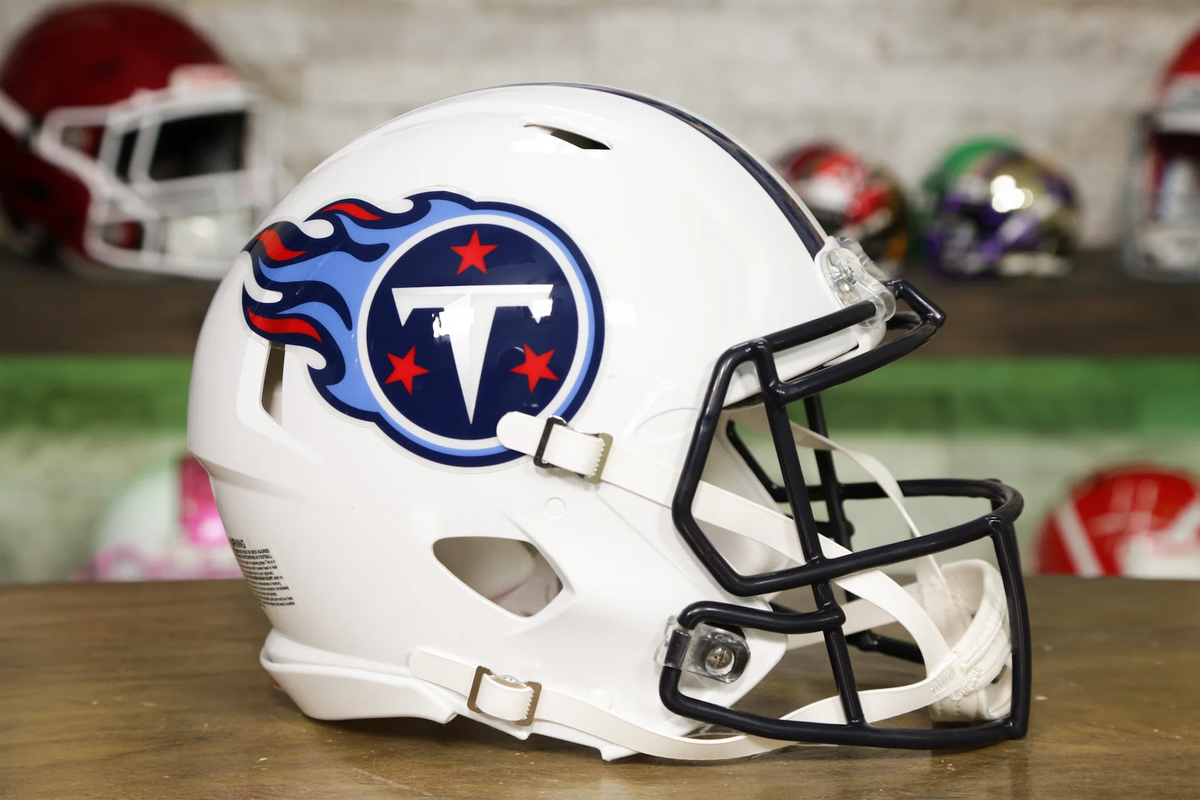 at&t football helmets Tennessee Titans Authentic SpeedFlex 2018-2025 SP face mask Our Gallaudet football team makes