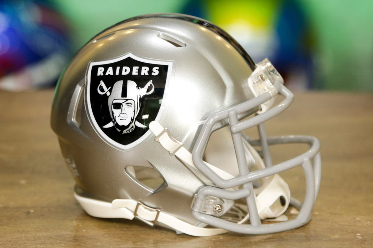 oakland raiders football helmet
