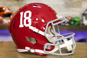 Riddell ダラスカウボーイズ　アメフト　ヘルメット　VSR-4 送料込み Riddell“VSR-4“Lサイズ ノートルダム仕様 - メルカリ