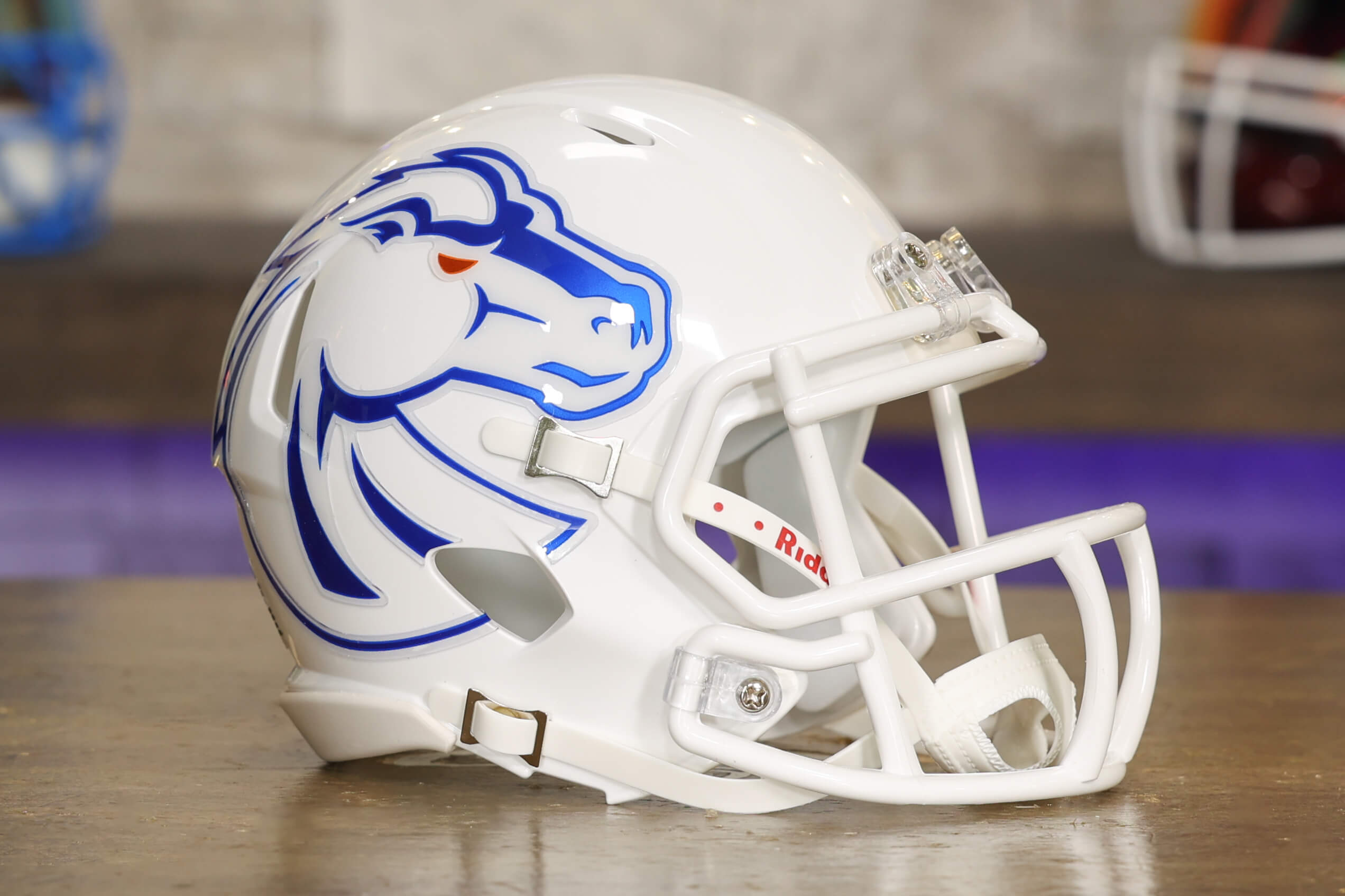 boise state footbal helmet Boise State Broncos White Mini Speed