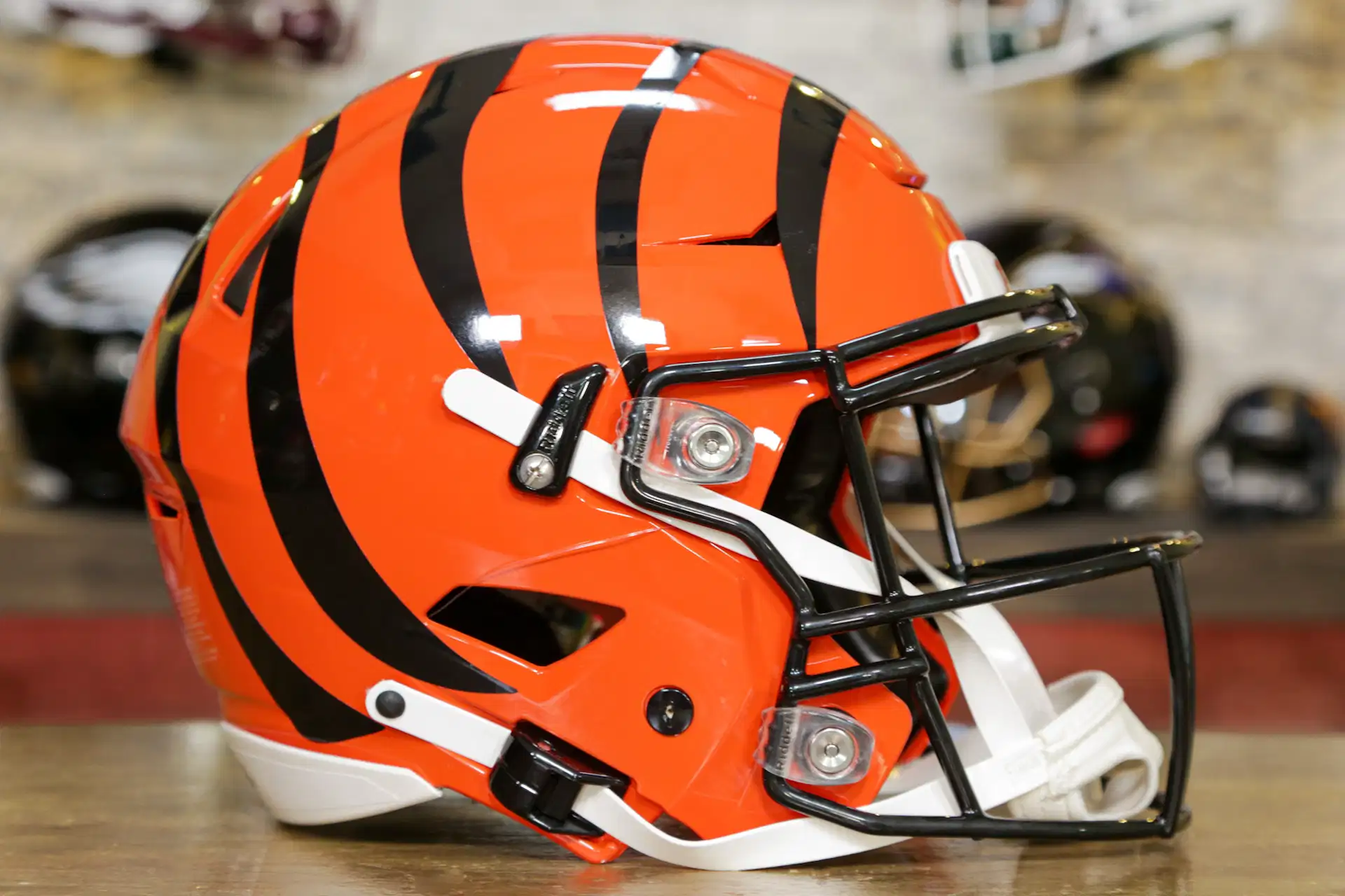 Cincinnati Bengals Helmet Riddell Authentic Full Size SpeedFlex Style Cincinnati Bengals Helmet Riddell Authentic Full Size SpeedFlex Style