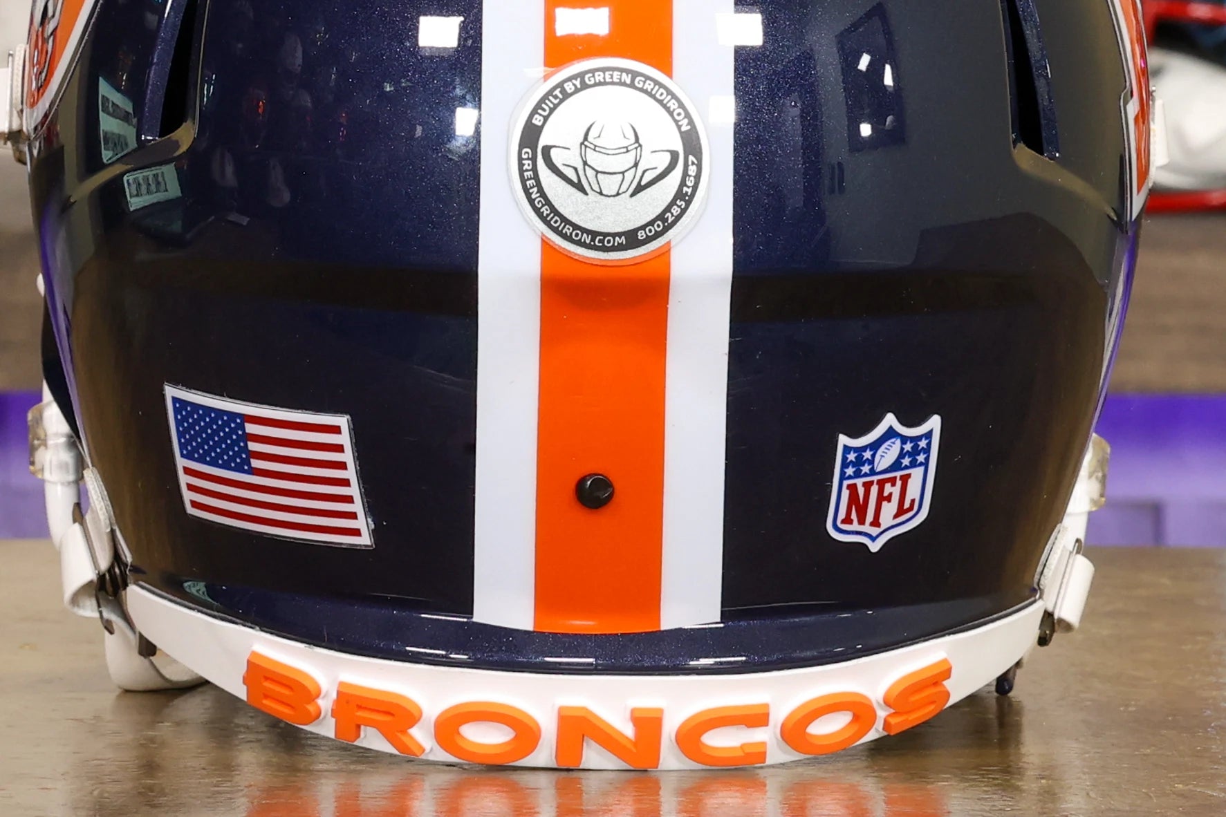 Denver Broncos Riddell Speed Display Helmet - GG Edition 02566