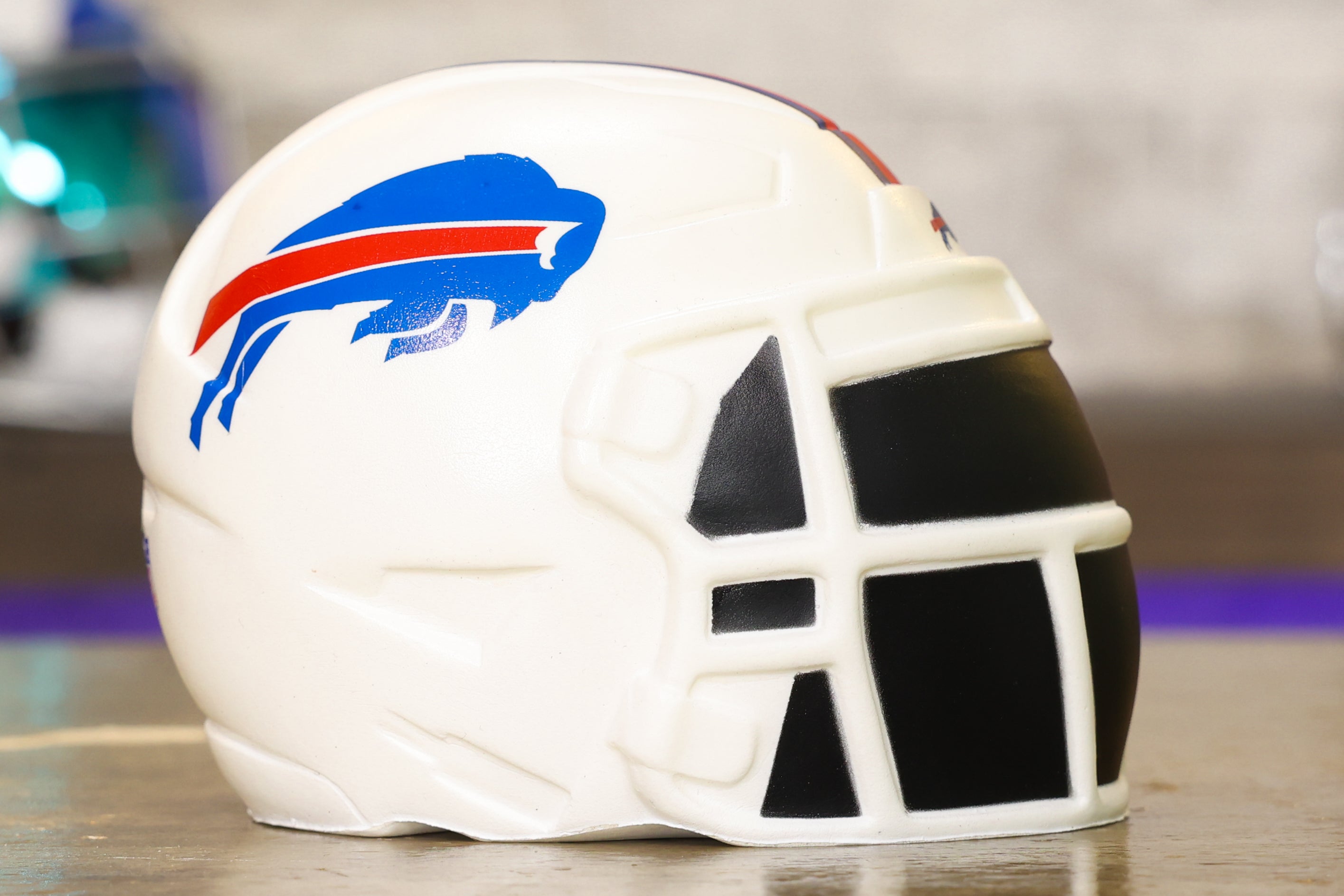 Jumbo Squeezymates Helmet - Buffalo Bills