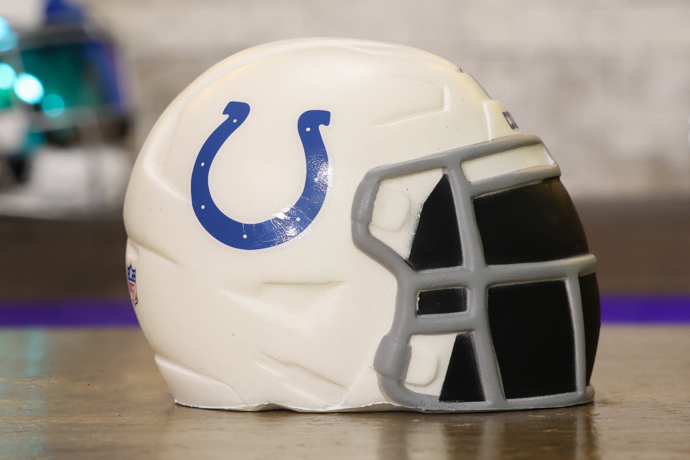 Jumbo Squeezymates Helmet - Indianapolis Colts