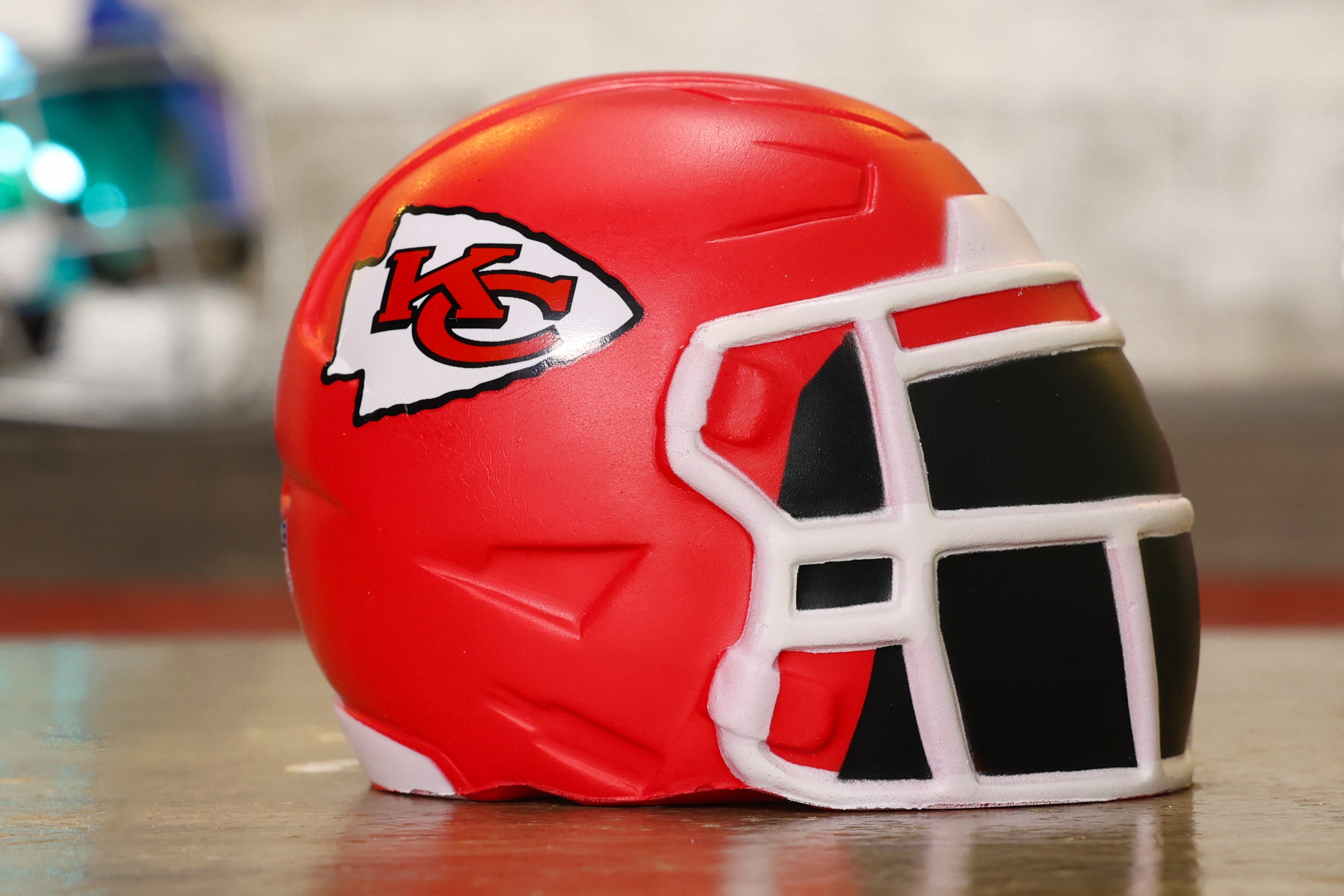 超レア！adidasコラボWaikato CHIEFSヴィンテージウォームアップ Jumbo Squeezymates Helmet - Kansas City Chiefs – Green Gridiron, Inc.