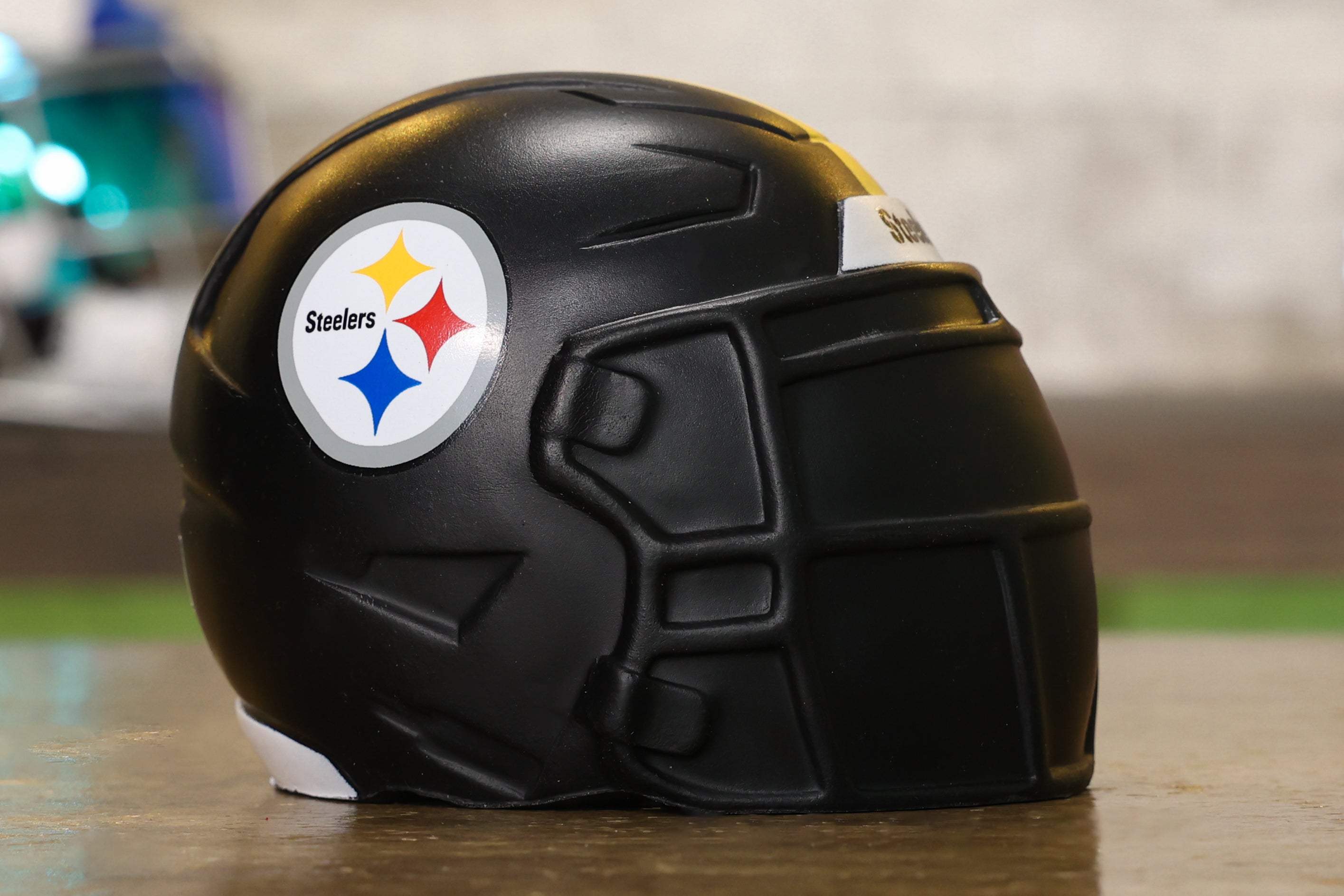 Jumbo Squeezymates Helmet - Pittsburgh Steelers