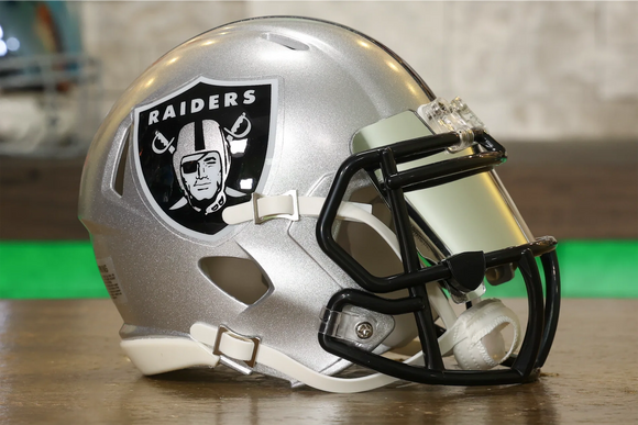chrome football helmets mini nfl Chicago Bears Riddell Pocket Pro Helmet Super Bowl XX Championship WESTBROOKSPORTSCARDS From the home to the office OVO x NFL Atlanta Falcons