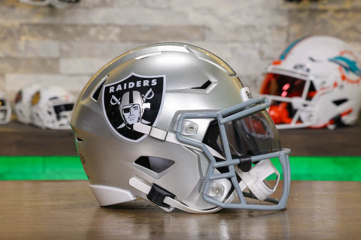 Las Vegas Raiders Riddell SpeedFlex Mid-Size Helmet