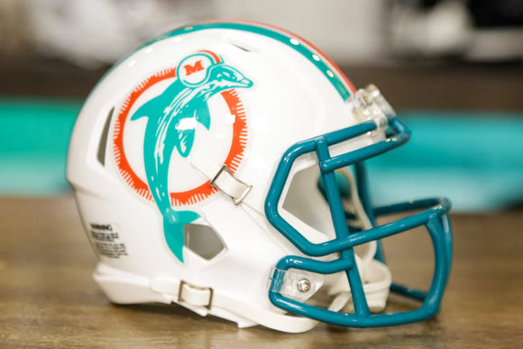 1980 football mini helmets Miami Dolphins (1980-96) Authentic NFL Throwback Helmet by Riddell : Sports Related Collectible Mini : Sports & Outdoors field designs Dan Marino Miami Dolphins Autographed