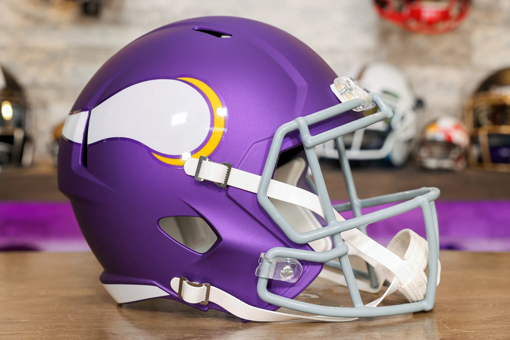 2023 nfl football helmets Minnesota Vikings Riddell Speed Display Helmet