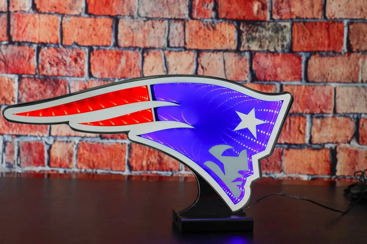 NFL LED Infinity Logo Light - New England Patriots – Green Gridiron, Inc.