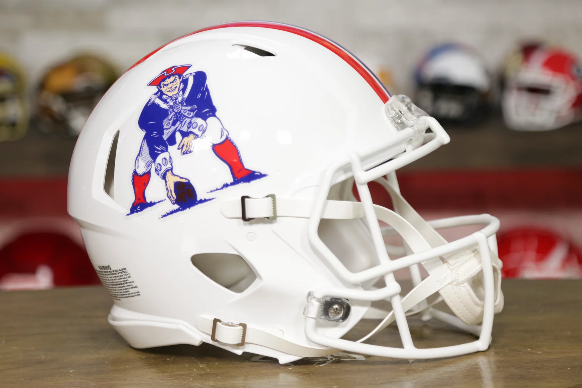 Riddell Speed Replica Casco New England Patriots 1982-1989 | Collezione Throwback | Elmetto Espositivo Per Collezionisti | Altezza 24,1 Cm