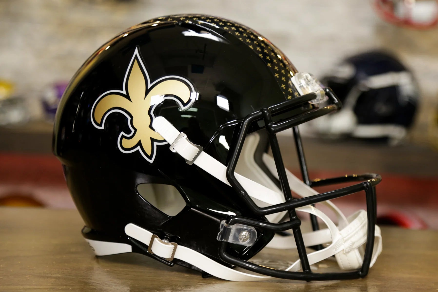 custom replica football helmets New Orleans Saints Riddell Speed Display Helmet