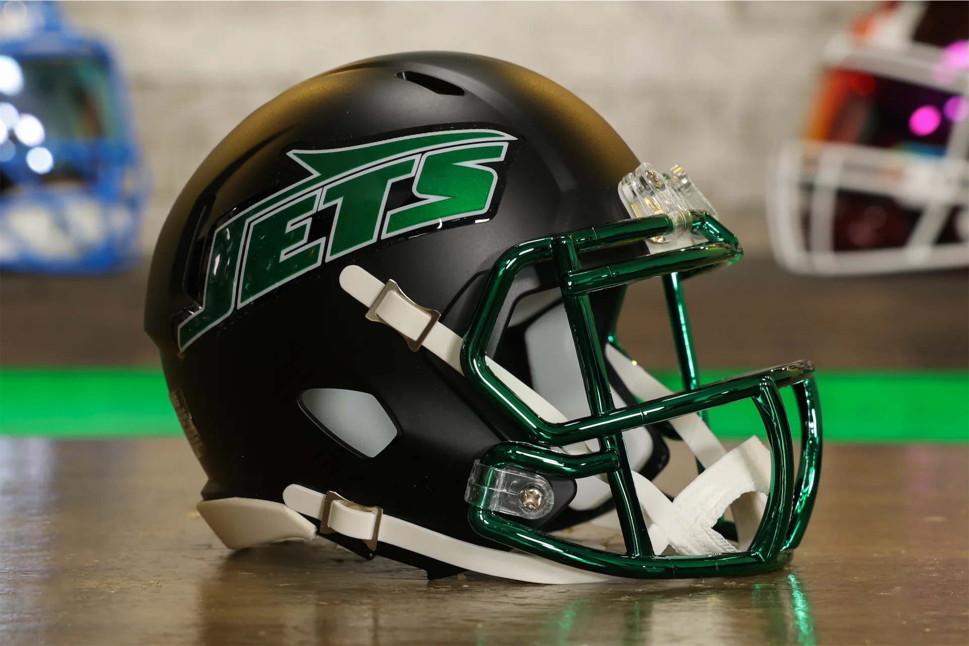 affordable football helmets New York Jets Riddell Speed Mini Helmet