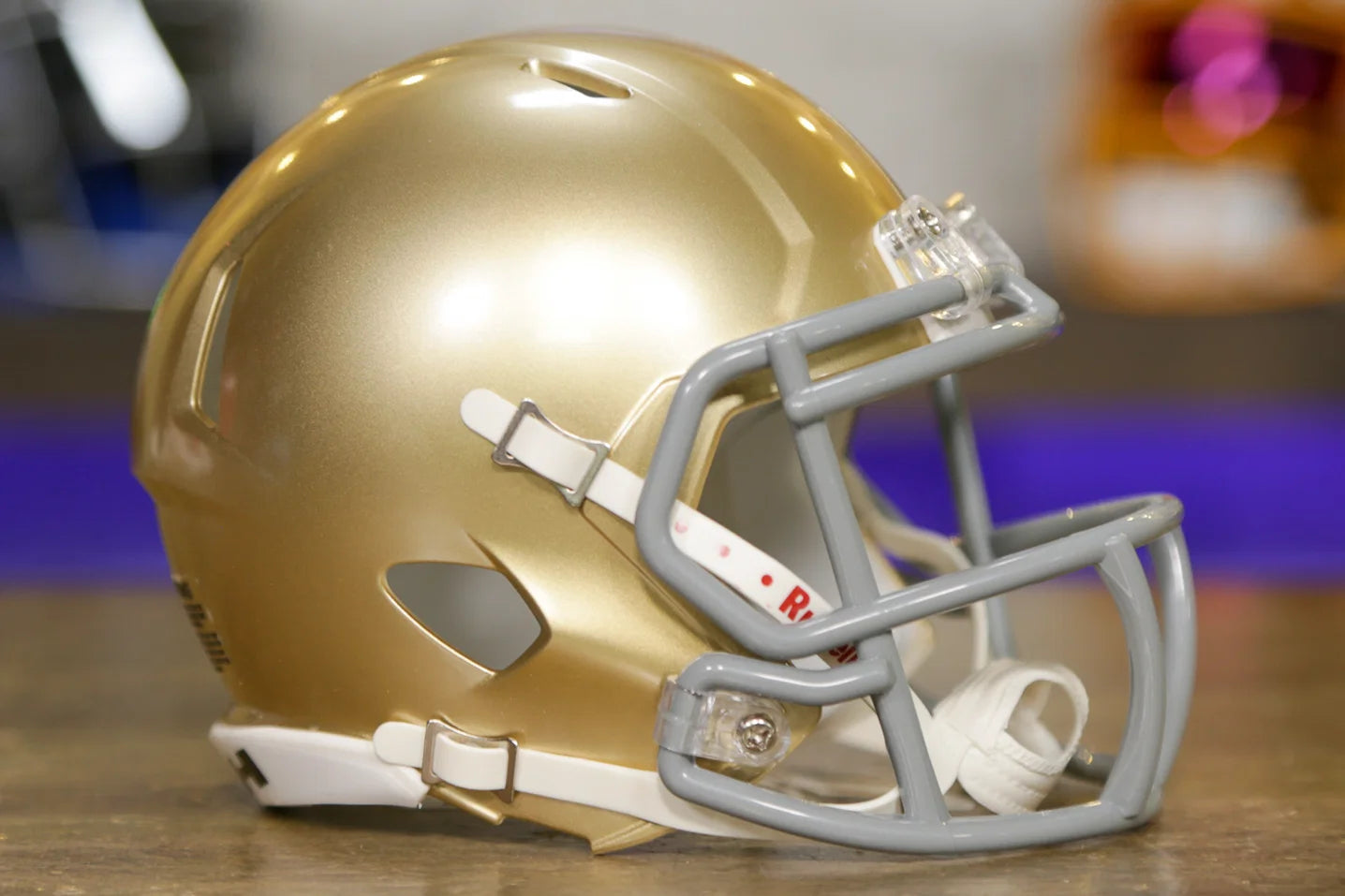 Notre Dame Fighting Irish Riddell Speed Mini Helmet – Green Gridiron, Inc