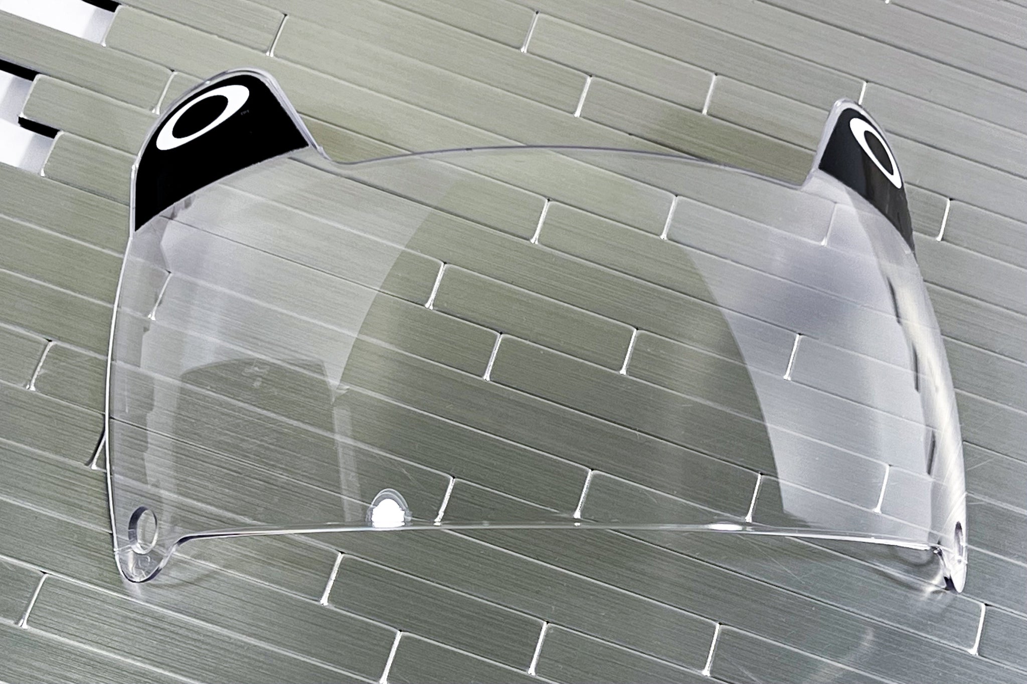 オークリー レガシーバイザー - クリア – Green Gridiron, Inc.