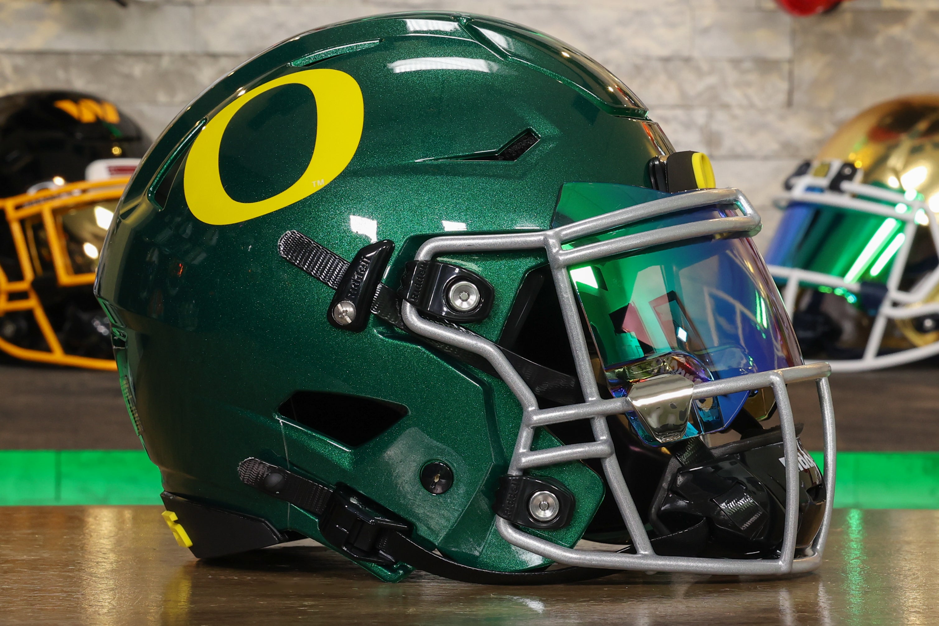 Oregon Ducks Chrome Helmet OREGON DUCKS 2023 BOWL GAME WINGS FOOTBALL