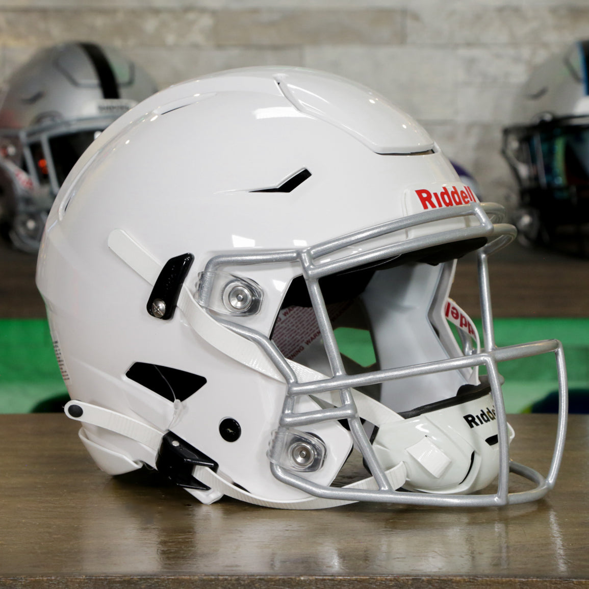 adult large football helmets Riddell SpeedFlex Black Out (2025) State of the art protection Vicis Adult Zero2 Football Helmets