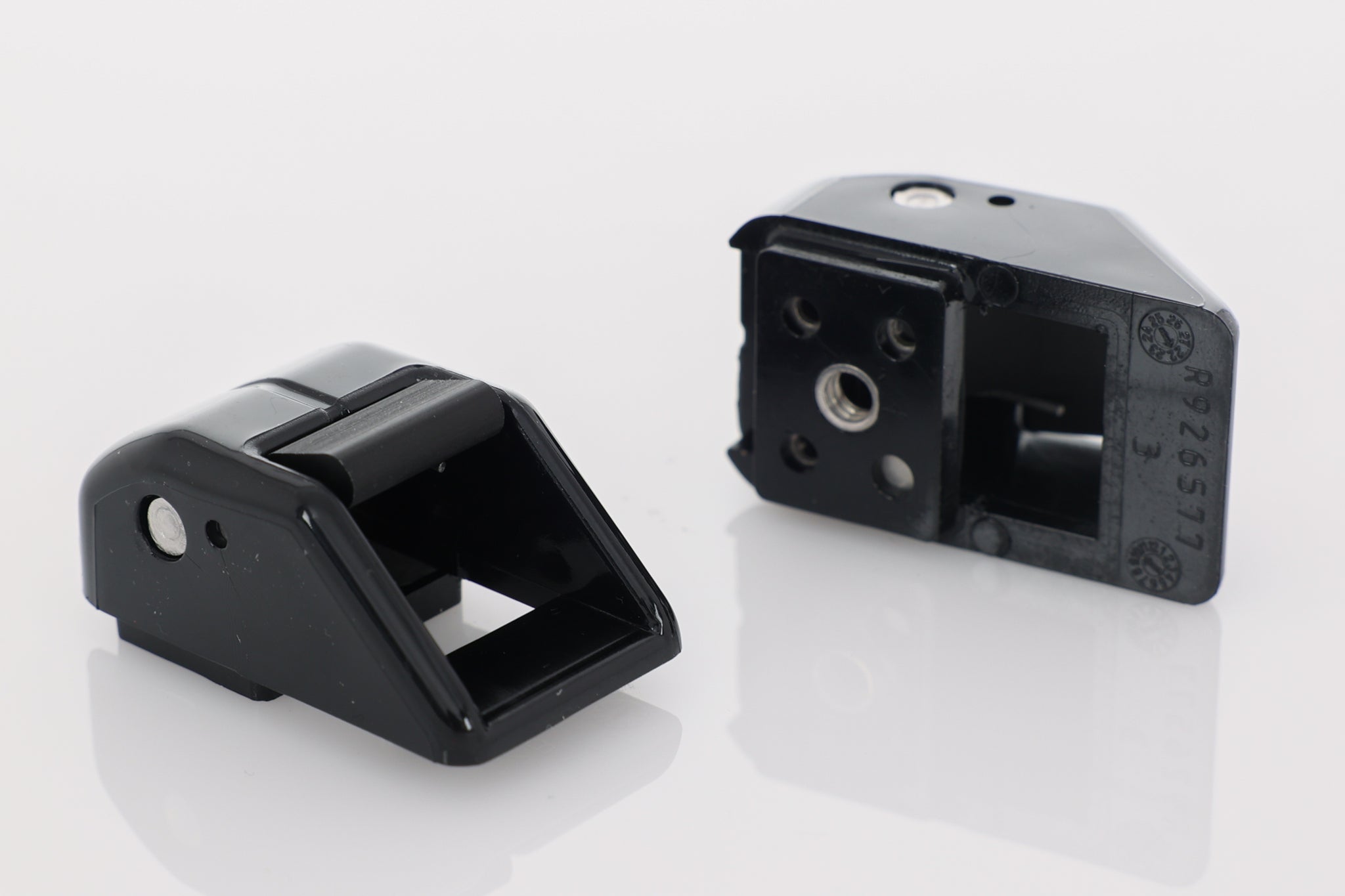 Riddell SpeedFlex Chinstrap | Cam-Loc Housing – Green Gridiron, Inc.