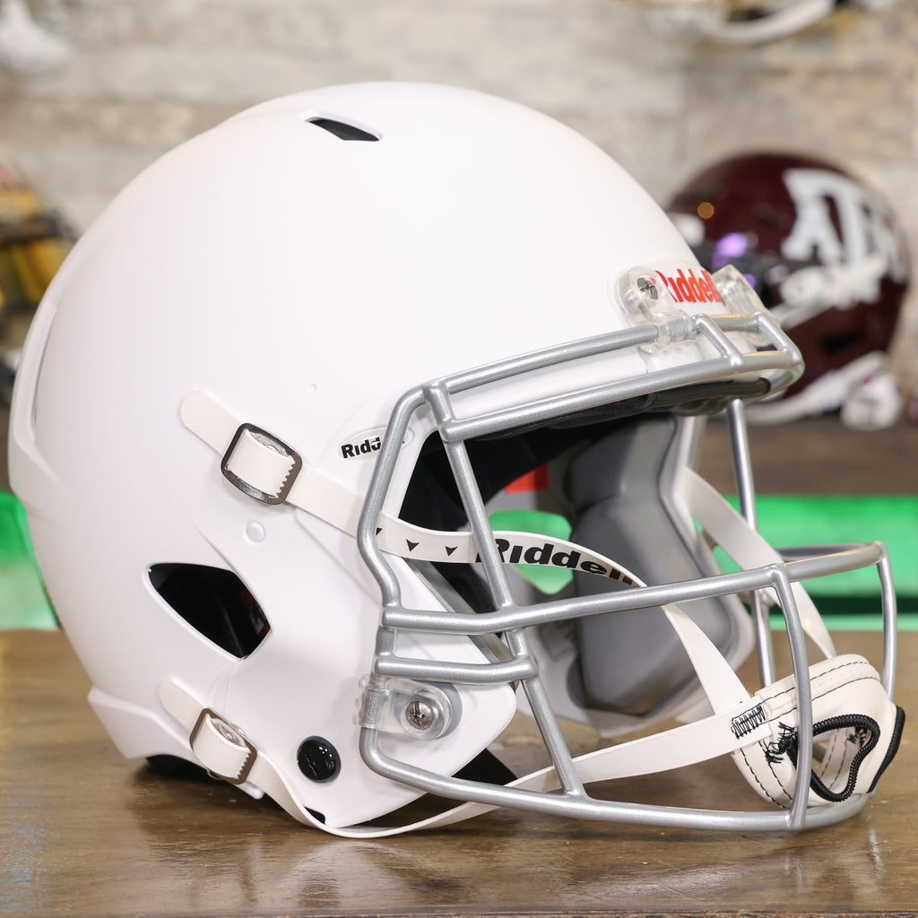 最終値下げ 新品 RIDDELL レボリューション 2025 Riddell Speed Victor-I - YOUTH – Green Gridiron, Inc.