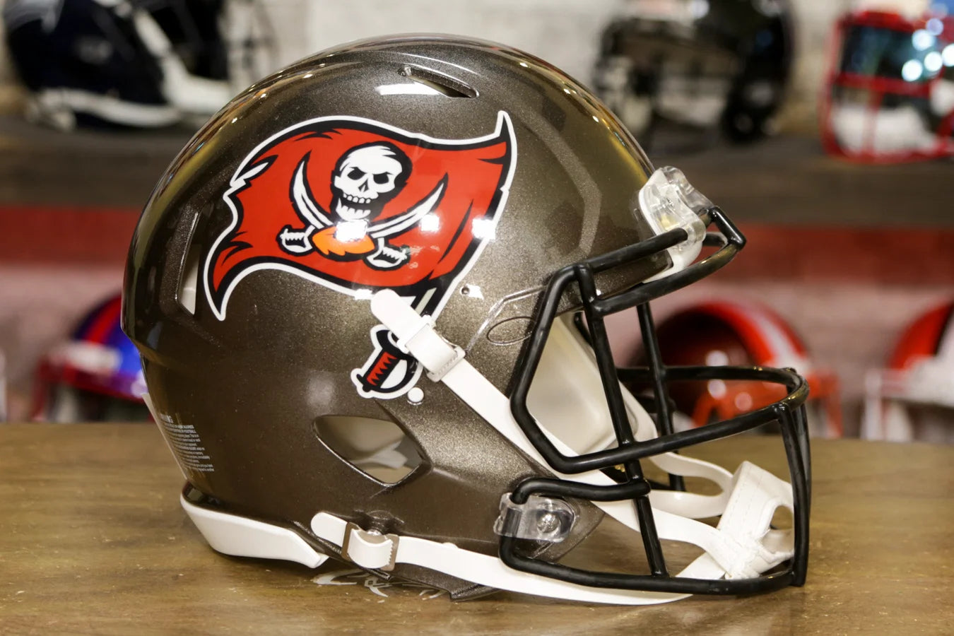 Tampa Bay Buccaneers Riddell Speed Authentic Helmet