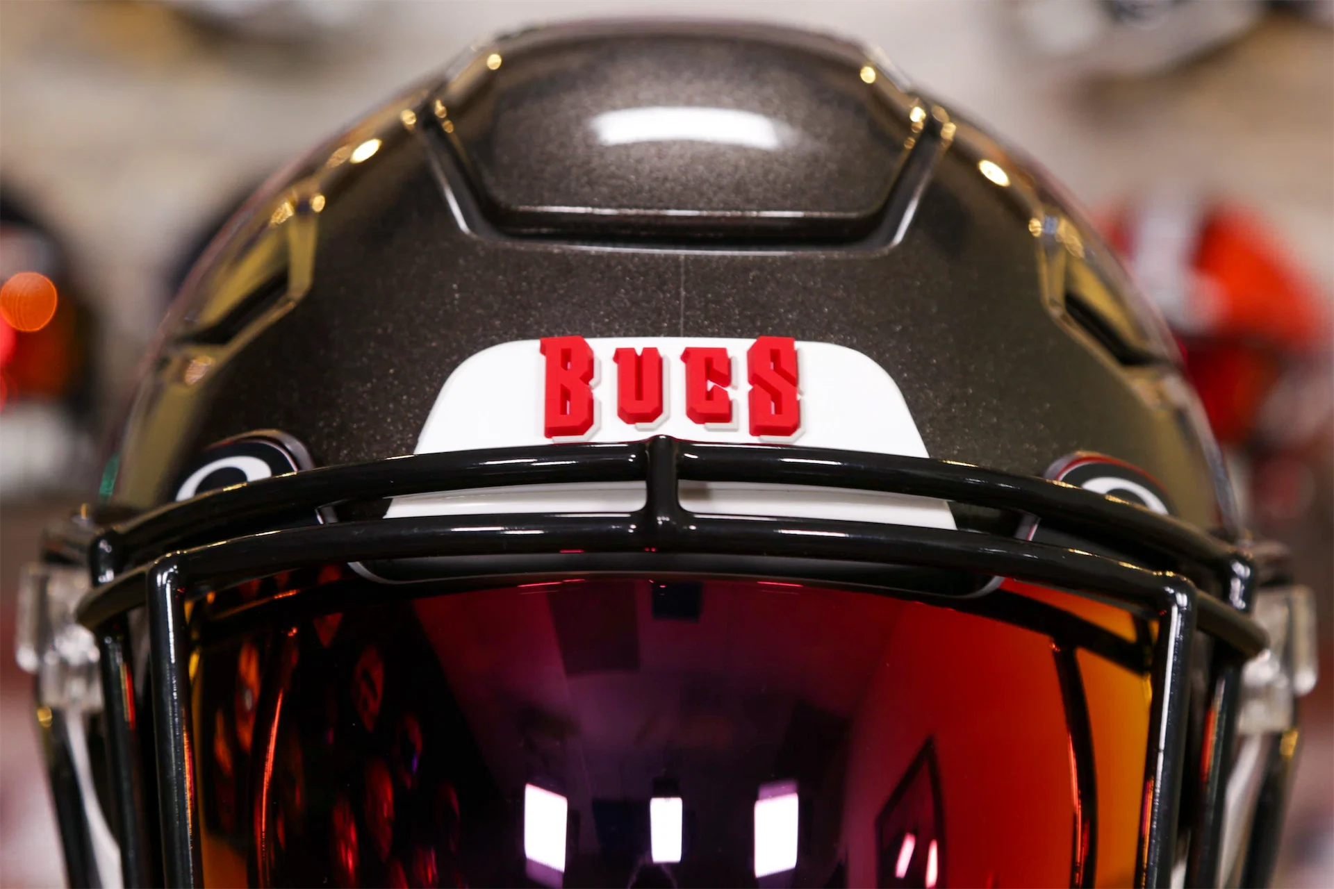 big red one football helmet Tampa Bay Buccaneers Riddell SpeedFlex Helmet