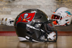 Tampa Bay Buccaneers Riddell SpeedFlex Mid-Size Helmet – Green
