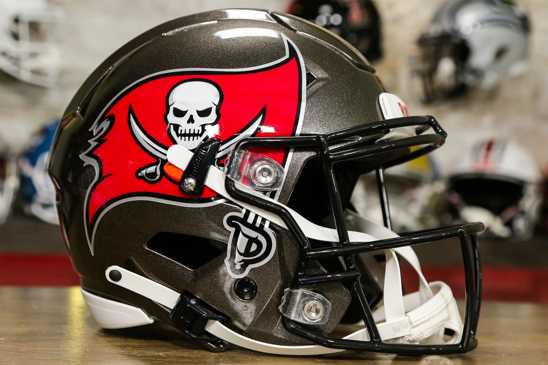 Tampa Bay Buccaneers Riddell NFL Authentic SpeedFlex Full Size Helmet