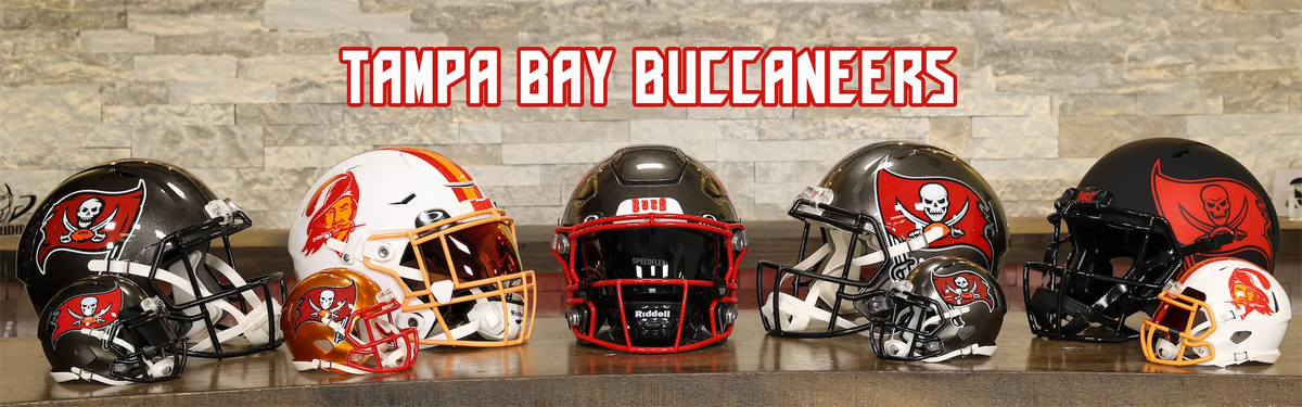 Casque Riddell Speed Authentic moitié-moitié autographié par Tom Brady ( Buccaneers de Tampa Bay Casque Riddell Speed Authentic moitié-moitié autographié par Tom Brady ( Buccaneers de Tampa Bay