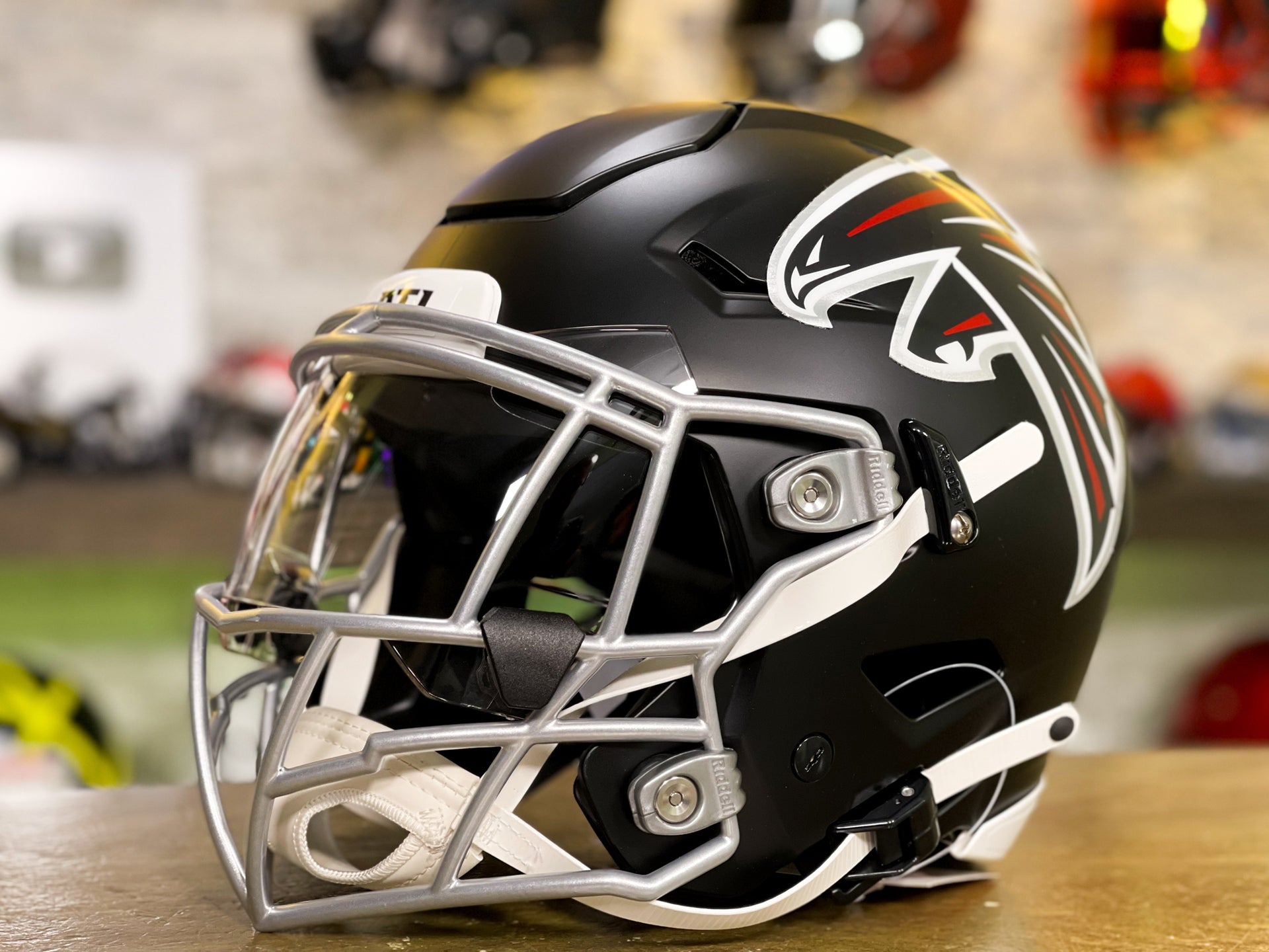 Zuti Ballhawk EG 808 for Riddell SpeedFlex – Green Gridiron, Inc.