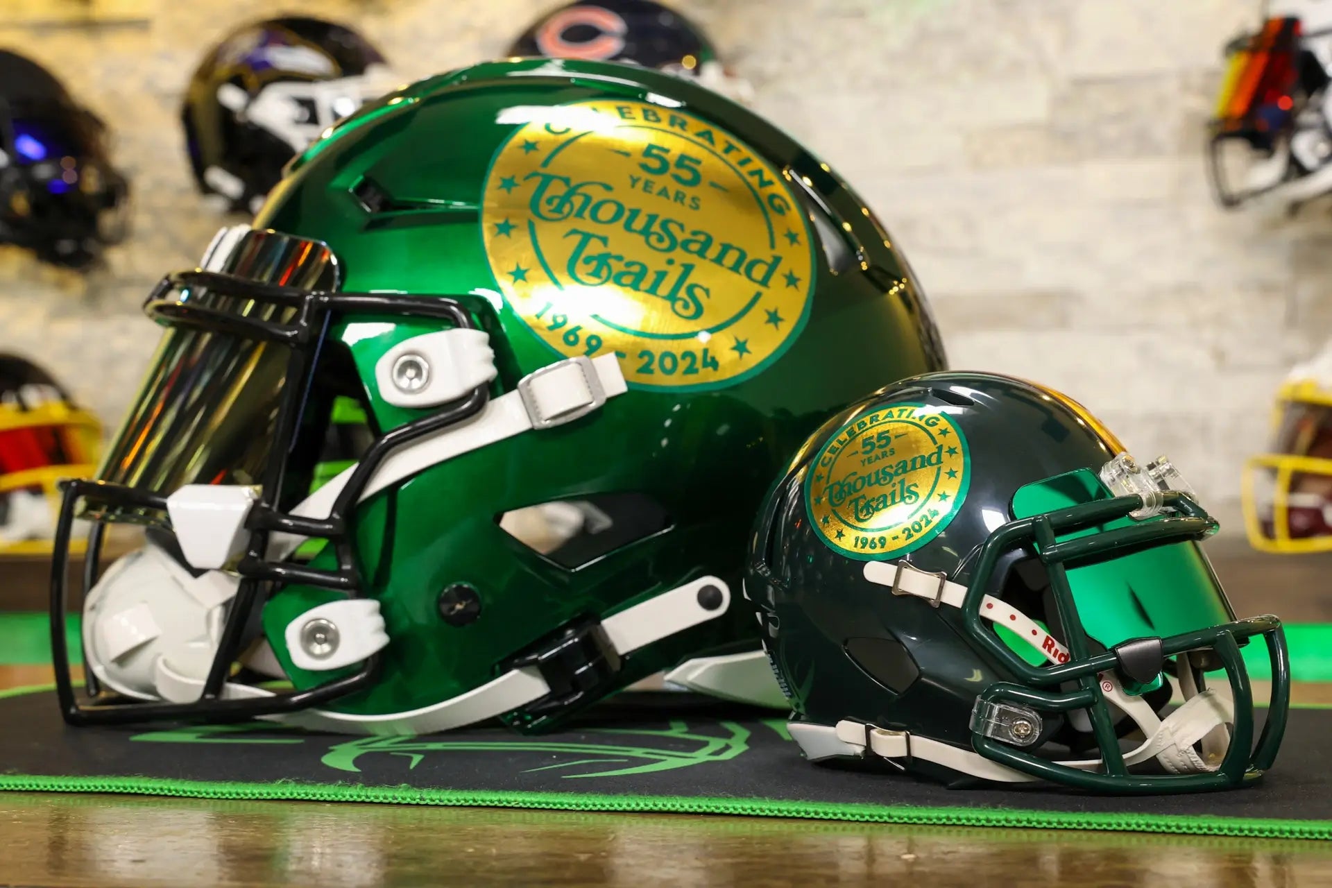 digital custom football helmets Customize Your Apache Helmet Why buy individually Riddell Helmet configurator