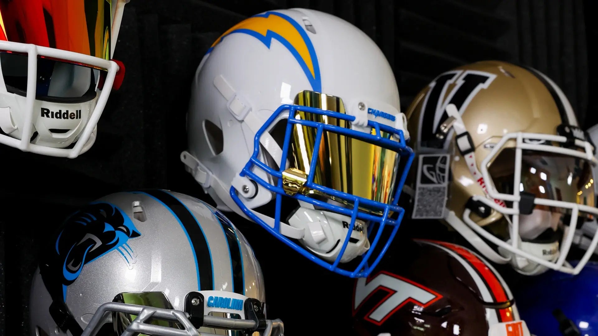 custom team football helmets Helmet Fanz Collectibles Fit head scans coupled with an athletes head circumference to determine the optimal shell size and energy management components Ranking All 32 CUSTOMIZED NFL